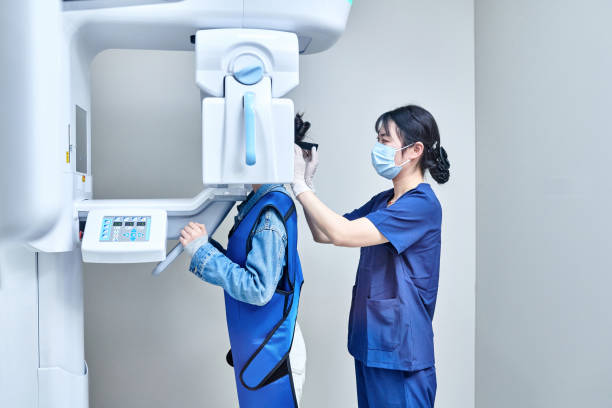 Best Emergency Tooth Extraction in Spring Valley, CA